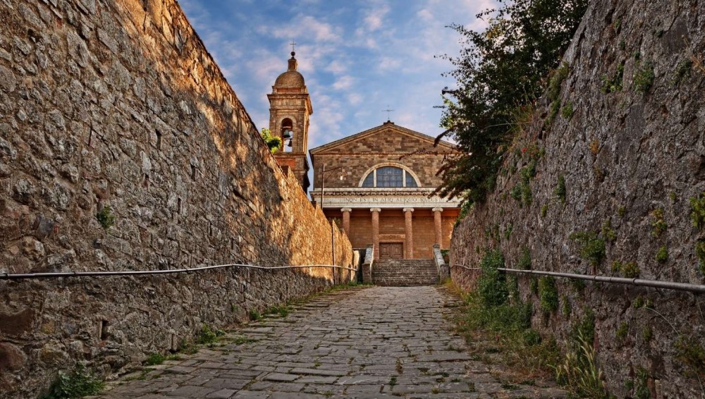 Visitare il Duomo di Montalcino