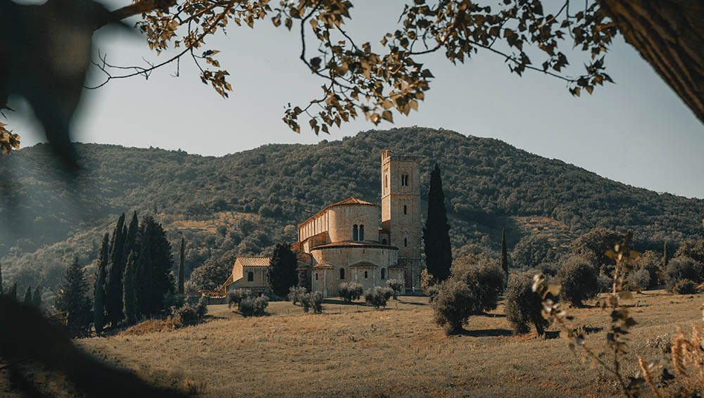 Itinerario Sant'Antimo, Castel nuovo dell'abate